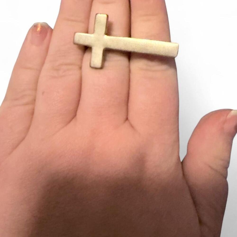Material Girl Madonna Macys White Cross Rings Set of 2 Size 7 and 8